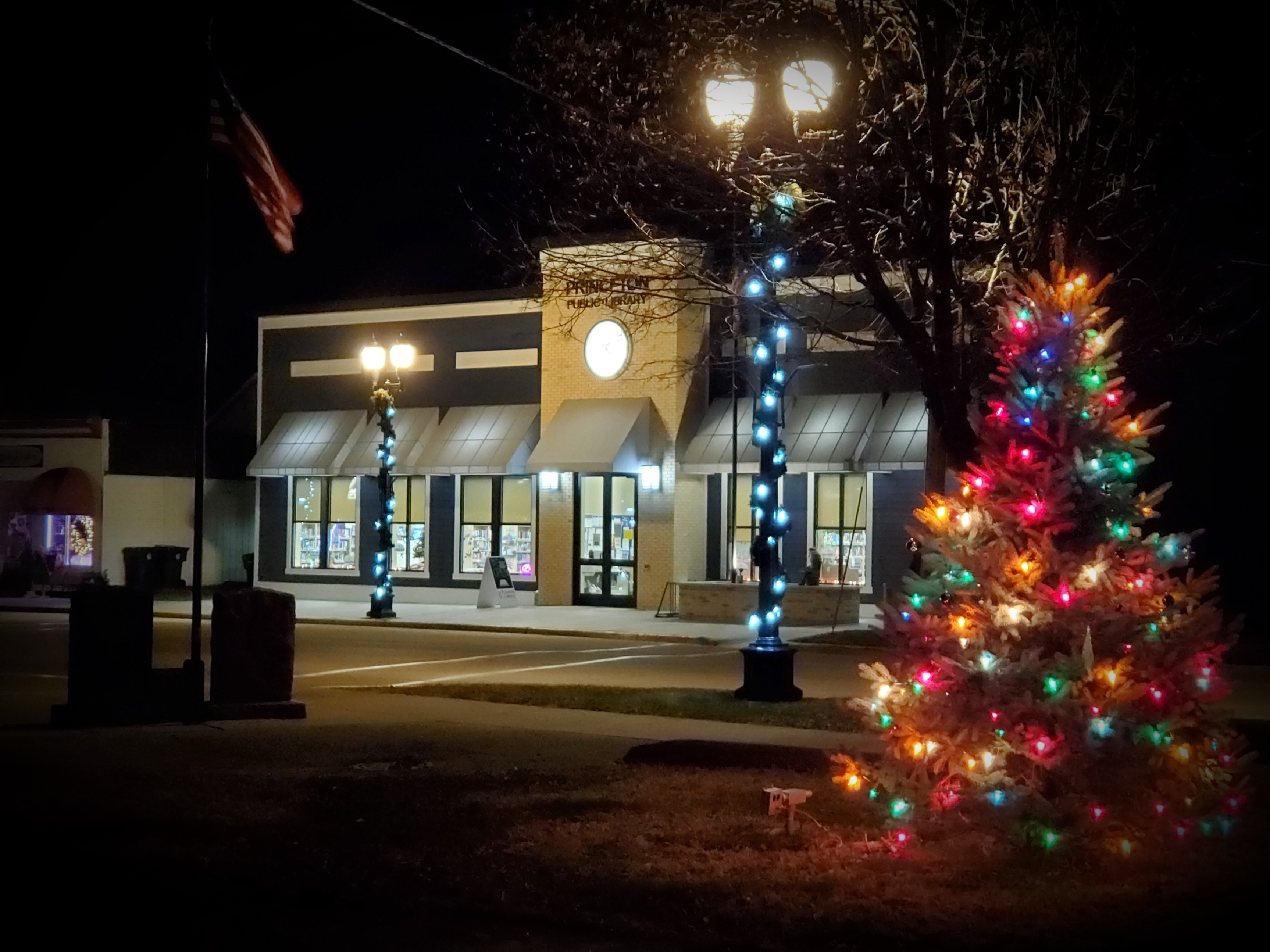 holiday lights library at night